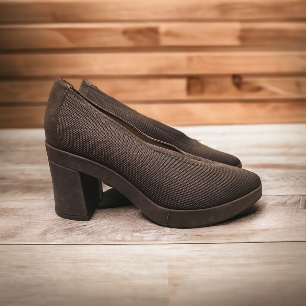 EILEEN FISHER Signy Brown Pumps Fabric Platform Shoes Women's size 10 Pointy